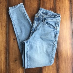 Old Navy Rockstar mid-rise jeans